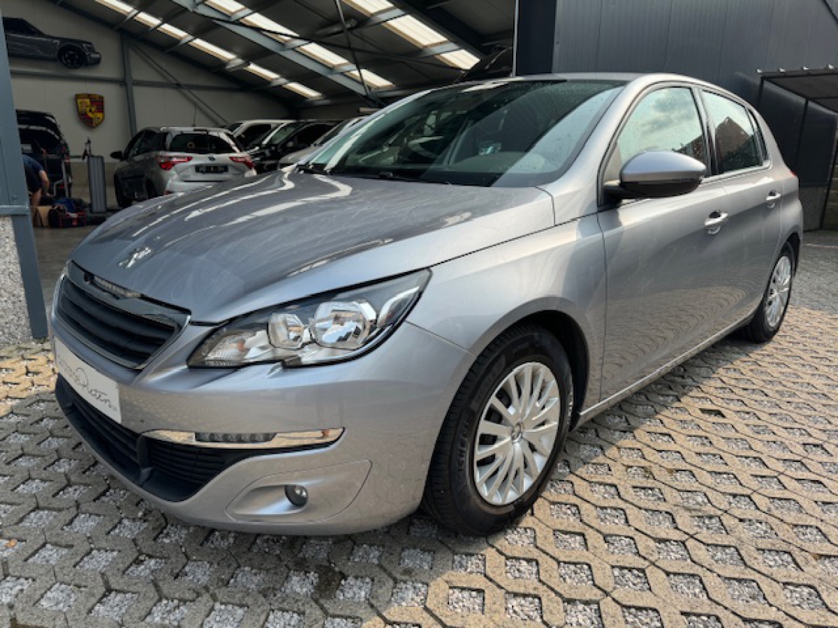 Peugeot 308 Benzine - Airco/trekhaak/Pdc