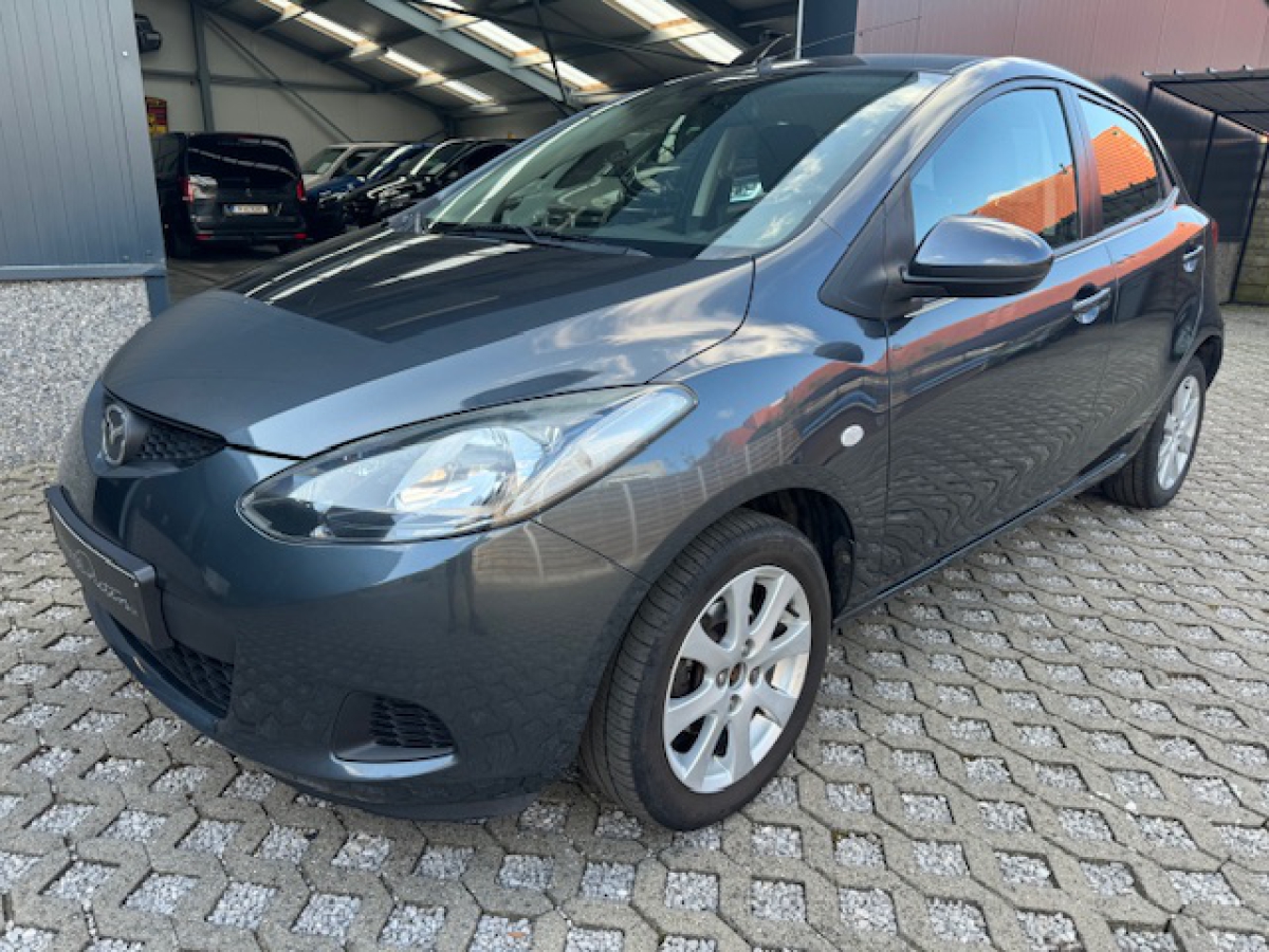 Mazda 2 benzine - 5 deurs/Airco/Alu velgen